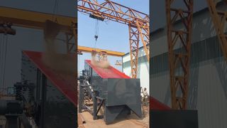 Заводские испытания трехслойного вибрационного грохота. Трехслойный вибрационный грохот модели 2160.