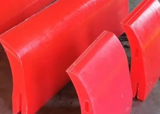 Транспортер сыпучего материала высокой эффективности цвета черноты лезвия уборщика транспортера полиуретана