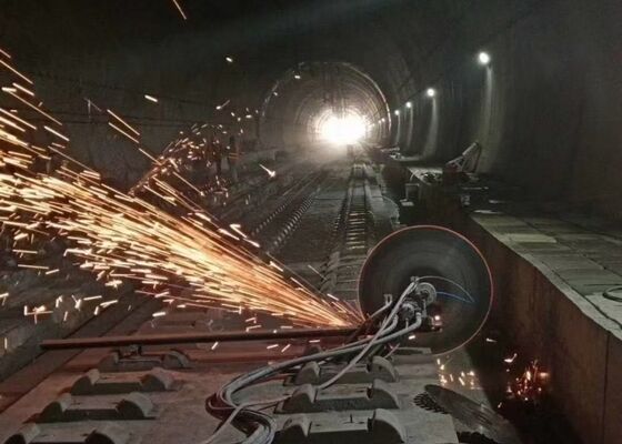 Гидравлическая стенорезная пила для точной резки железобетона с низким уровнем вибрации